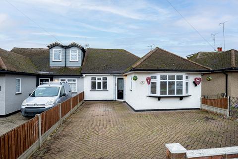 Grange Gardens, Rayleigh, SS6