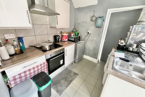 undefined, Uxbridge Terrace, Gateshead, Tyne and Wear, NE10 0HL