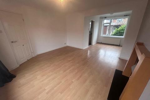 3 bedroom semi-detached house to rent, Graymarsh Drive, Poynton, Stockport