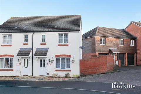 Crosstrees, Royal Wootton Bassett, Swindon