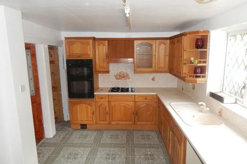 3 bedroom terraced house to rent, Crackenedge Lane