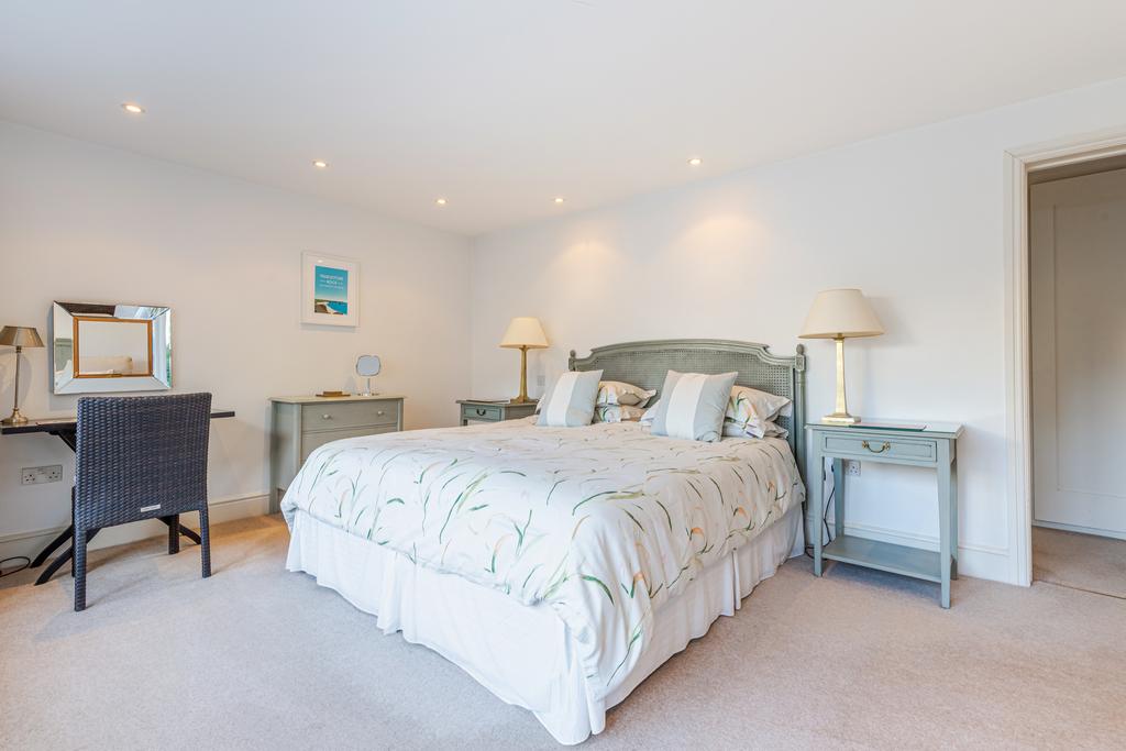 Bed 1