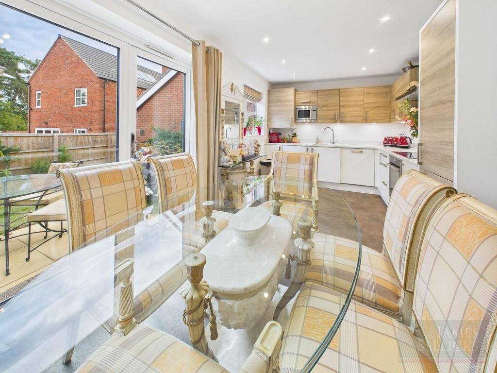 Living/Dining Kitchen