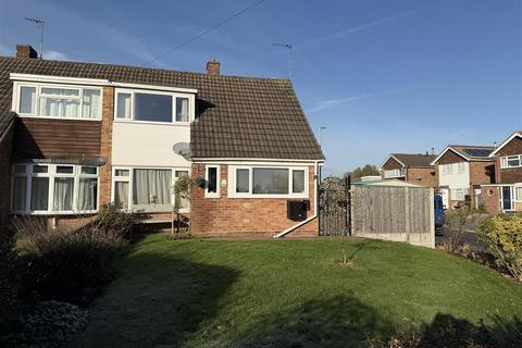 4 bedroom semi-detached house for sale, Clays Lane, Burton on Trent DE14