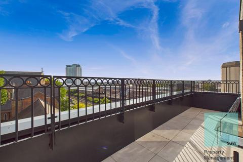 2 bedroom apartment to rent, Cluny Mews, London SW5