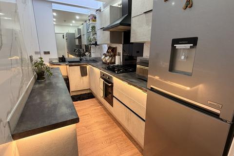 1 bedroom property to rent, Rosehall Close, Solihull B91