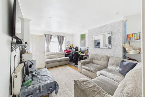 undefined, Chelmsford Close, Hull, HU9 5DR