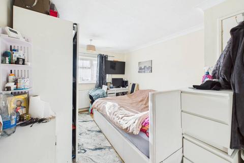 undefined, Chelmsford Close, Hull, HU9 5DR