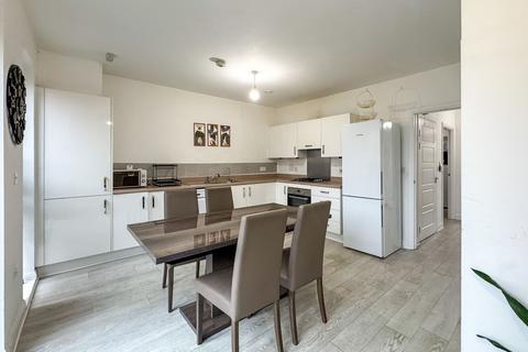 3 bedroom end of terrace house to rent, Edgecumbe Avenue, London, NW9