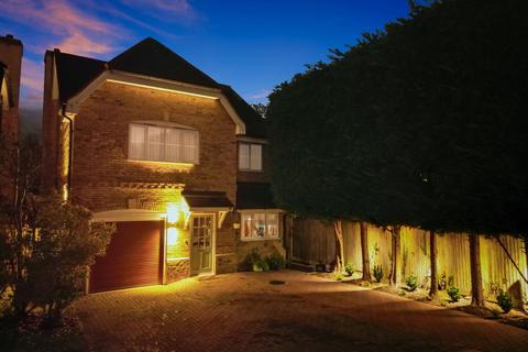 4 bedroom detached house for sale, Manor Road North, Hinchley Wood, KT10