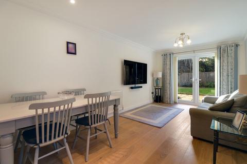 4 bedroom detached house for sale, Manor Road North, Hinchley Wood, KT10