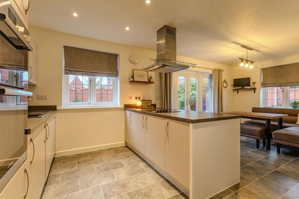 Kitchen Dining Room (2)