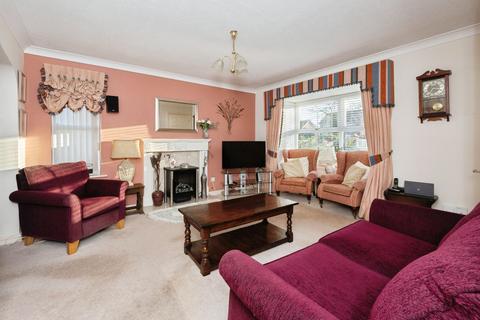 4 bedroom detached house for sale, Roman Way, Ashford, TN23 3