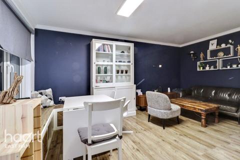 undefined, Pembroke Road, London