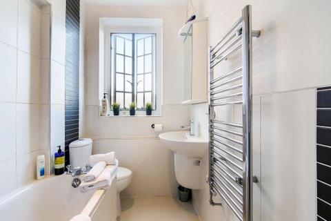 1 bedroom apartment to rent, Edgware Road, London W2