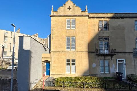 2 bedroom flat for sale, Flat 3, 10 South Terrace, Weston-super-Mare, North Somerset, BS23 2AT