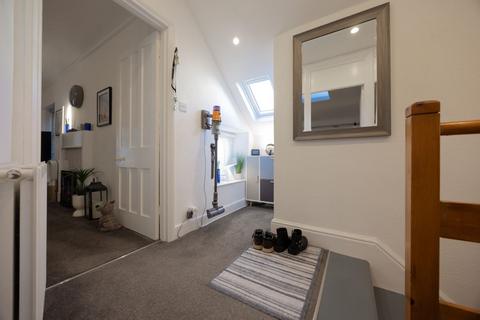 2 bedroom flat for sale, Flat 3, 10 South Terrace, Weston-super-Mare, North Somerset, BS23 2AT