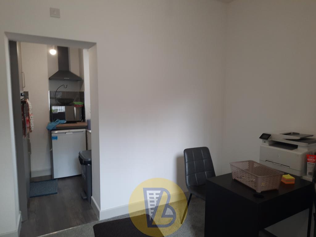 Flat 5 (3)