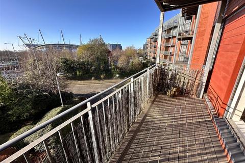 2 bedroom apartment for sale, The Waterfront, Manchester