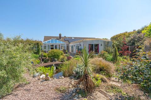 6 bedroom chalet for sale, Anne Stannard Way, Bacton