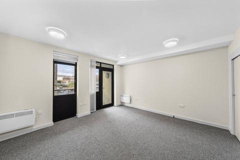 2 bedroom apartment for sale, Cornell Square, Battersea, SW8