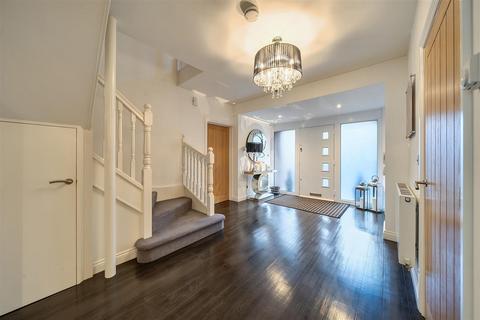 4 bedroom house for sale, Oldnall Road, Kidderminster