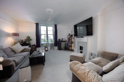 2 bedroom flat for sale, Flat 1, 10 South Terrace, Weston-super-Mare, North Somerset, BS23 2AT