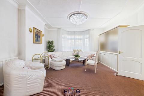 undefined, Eastside Road, NW11