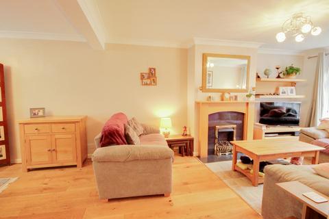 3 bedroom semi-detached bungalow for sale, Farlington Avenue, Haywards Heath, RH16