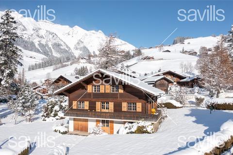 5 bedroom detached house, Enchanting Chalet Within A Private Garden Setting., Château d'Oex