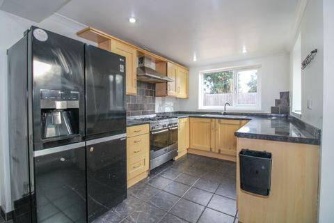 3 bedroom terraced house for sale, Brocklesby Way, Leicester