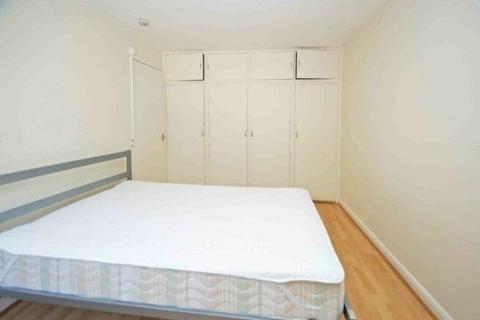 undefined, Spen Lane, West Yorkshire LS16