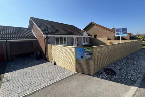 3 bedroom bungalow for sale, Brock End, Bristol BS20