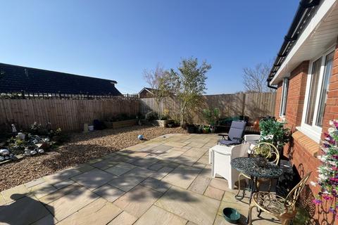 3 bedroom bungalow for sale, Brock End, Bristol BS20