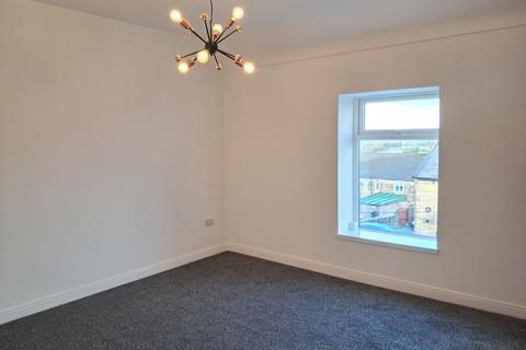 undefined, Heol Maelor, Coedpoeth LL11