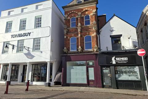 Retail property (high street) to rent, 14 Market Pl Newark NG24 1DU