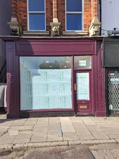 Retail property (high street) to rent, 14 Market Pl Newark NG24 1DU