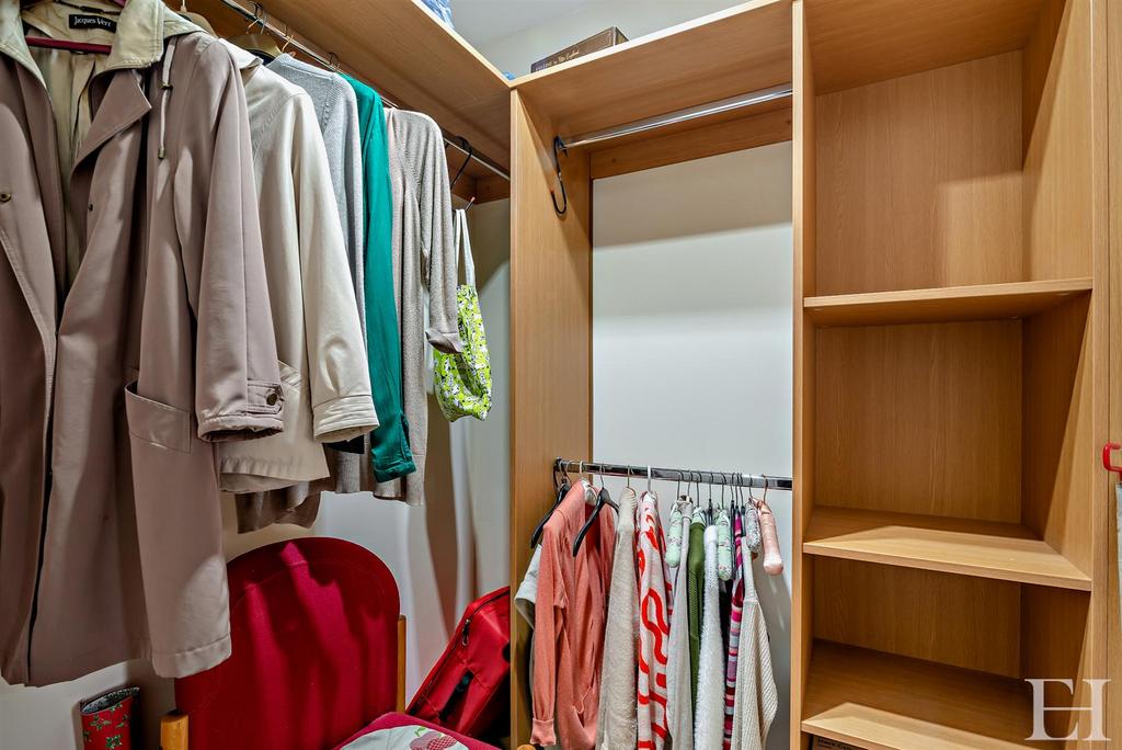 8671797-interior13-800.jpg