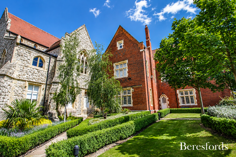 2 bedroom apartment to rent, Pope Court, The Galleries, Warley, CM14
