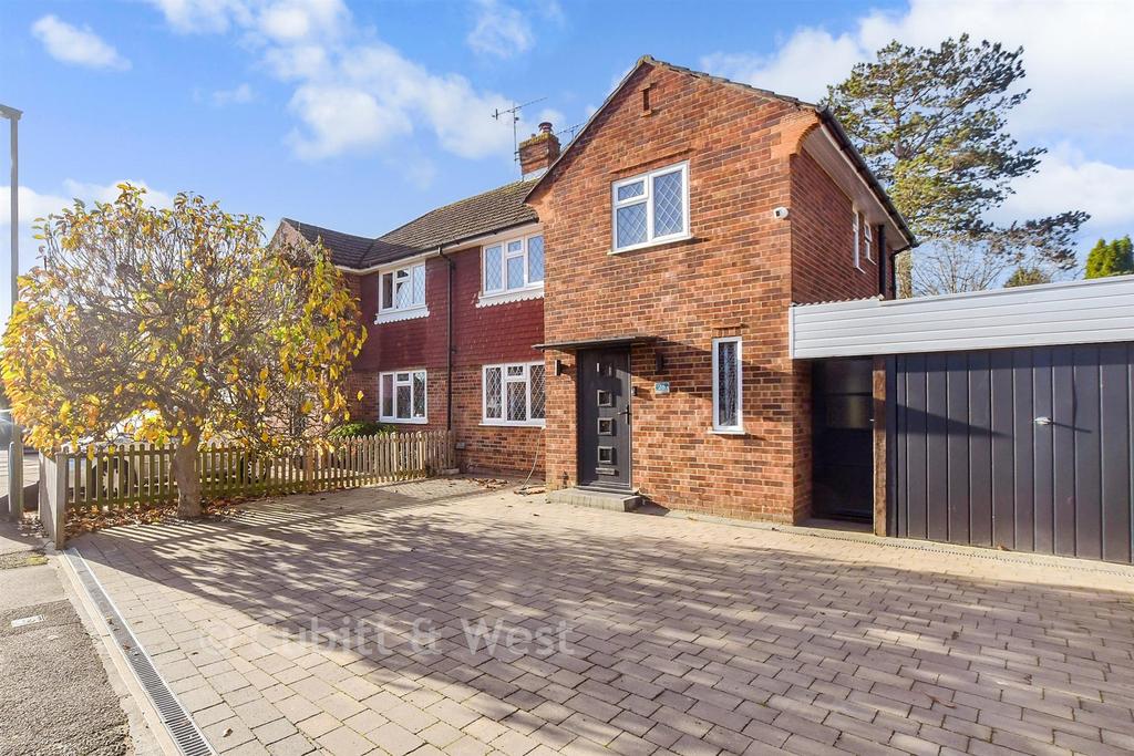 Driveway/Parking