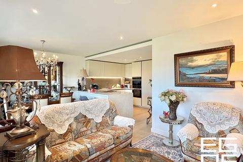 1 bedroom apartment to rent, Holland House, London W6