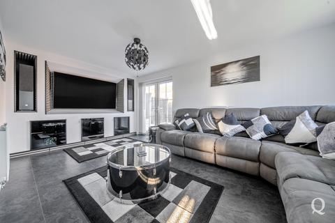 3 bedroom detached house for sale, Watling Drive, Newington, Sittingbourne, Kent, ME9