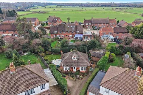 undefined, Josephine Close, Lower Kingswood, Tadworth, Surrey, KT20