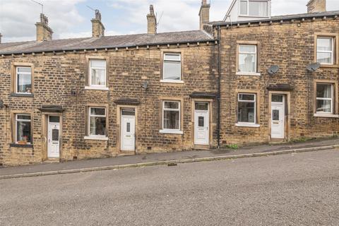 3 bedroom terraced house to rent, John Street, Greetland, Halifax