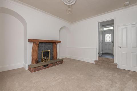 3 bedroom terraced house to rent, John Street, Greetland, Halifax