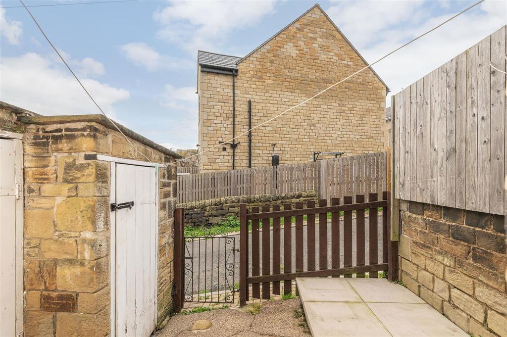 13 - 10 John Street HX4 8 AR.jpg