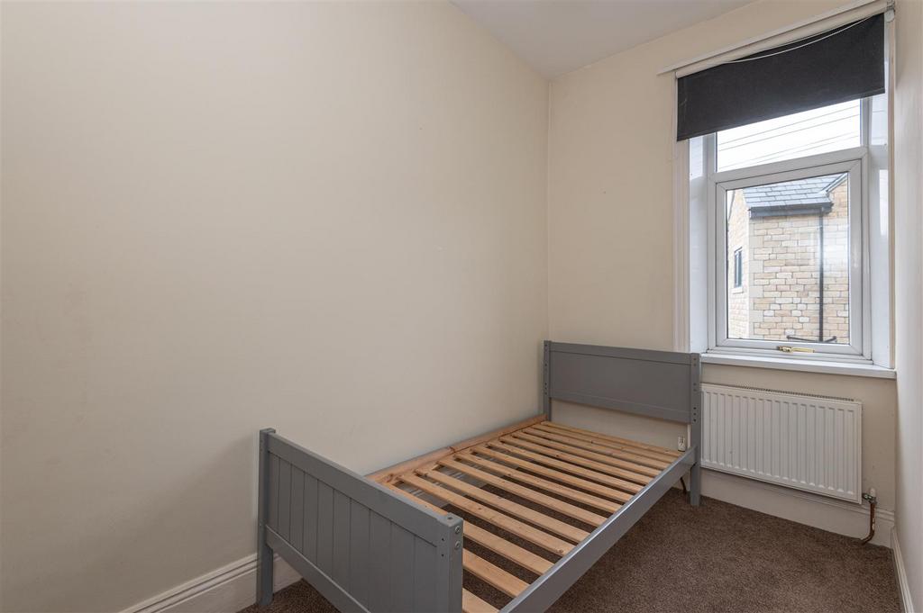 20 - 10 John Street HX4 8 AR.jpg