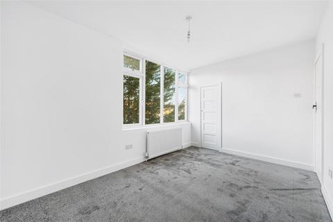 undefined, The Grove, Twickenham TW1