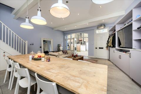 undefined, Devonport Mews, Shepherd's Bush W12