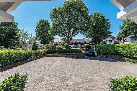 undefined, Alderbrook Road, Solihull, Solihull
